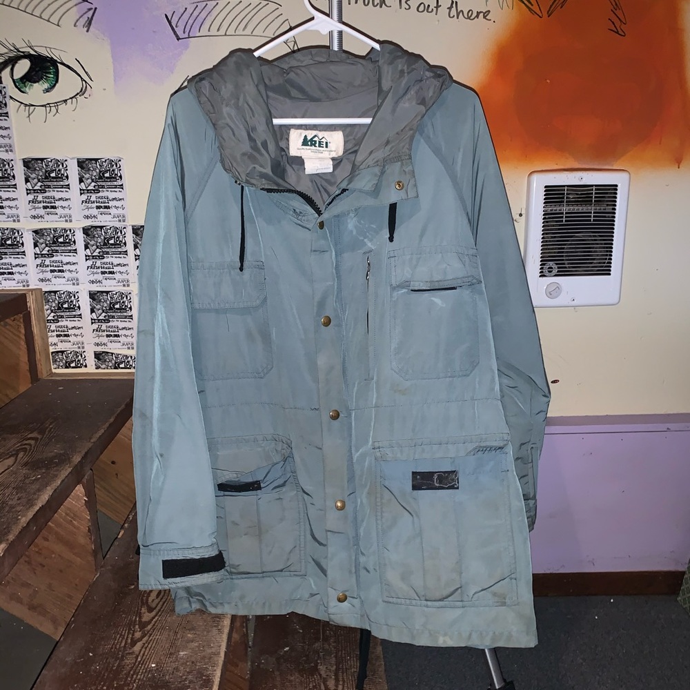 REI windbreaker/raincoat